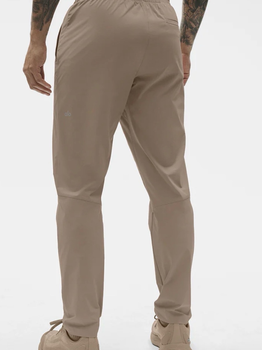 ALO Yoga Men’s Repetition Pant — “Gravel” color M